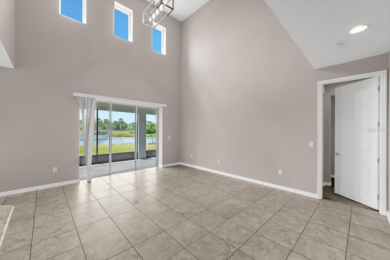 5633 Maidenstone Way, Palmetto, FL 34221 Photo