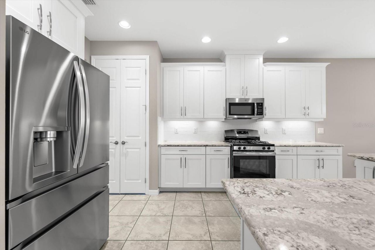 5633 Maidenstone Way, Palmetto, FL 34221 Photo