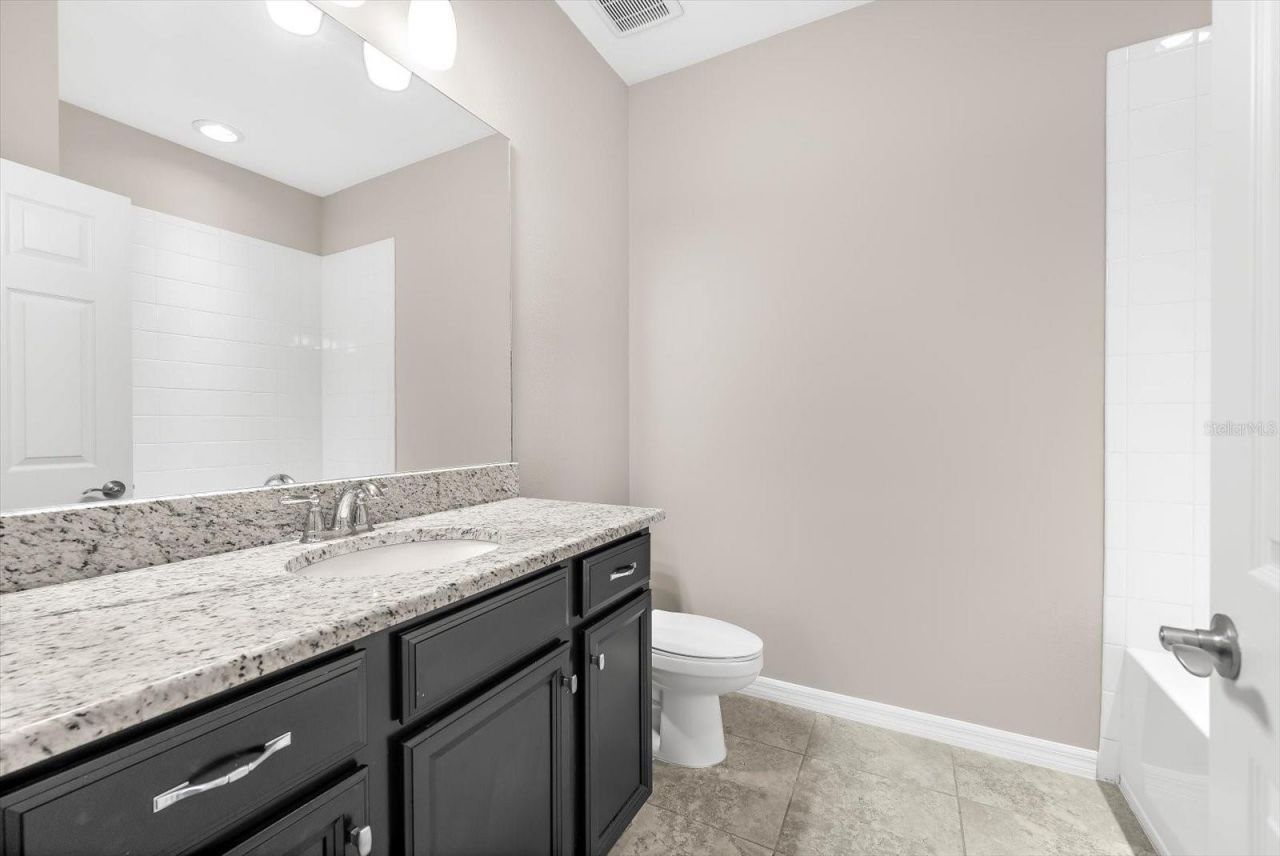 5633 Maidenstone Way, Palmetto, FL 34221 Photo