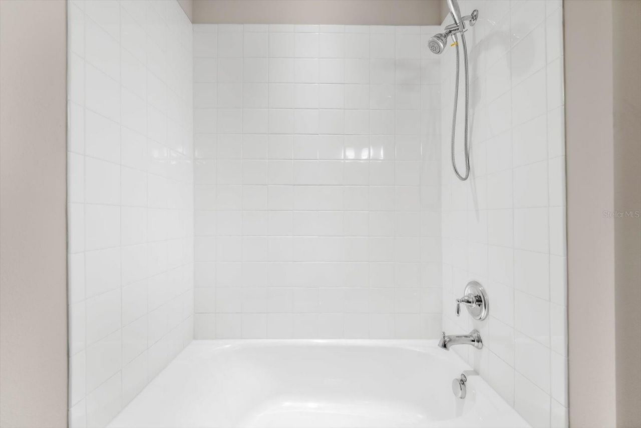 5633 Maidenstone Way, Palmetto, FL 34221 Photo