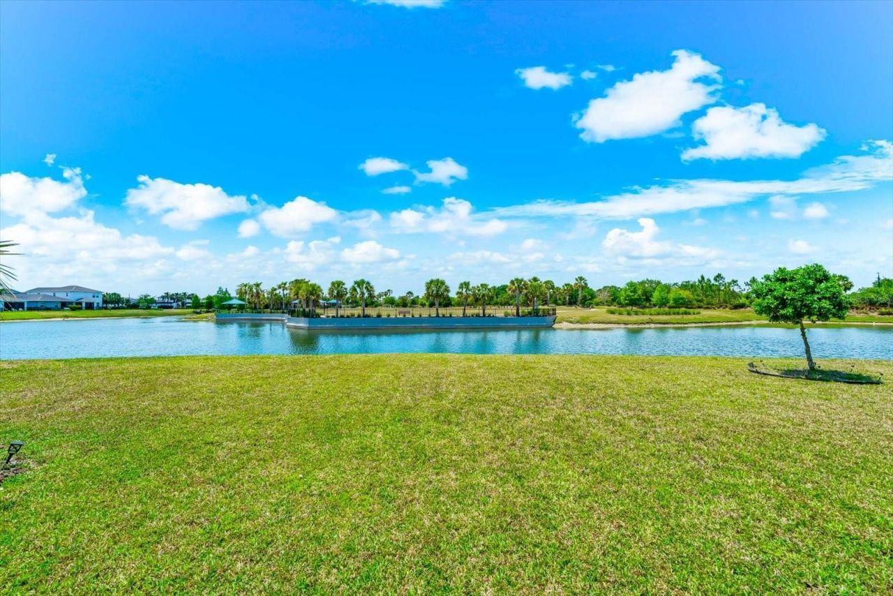 5633 Maidenstone Way, Palmetto, FL 34221 Photo