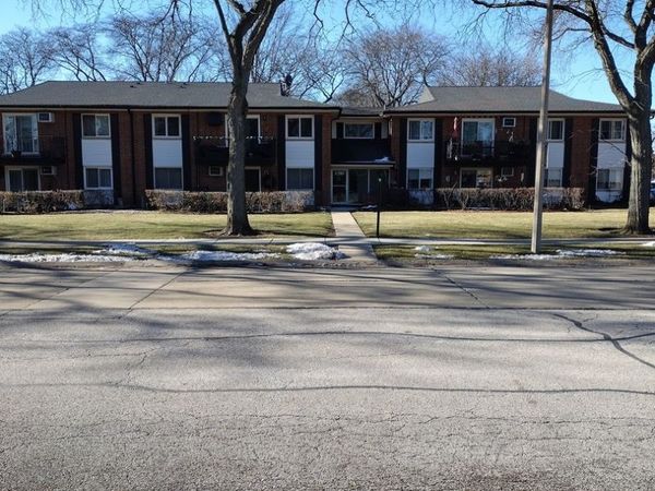 1210 Dale Avenue , Unit 2I, Arlington Heights, IL 60004