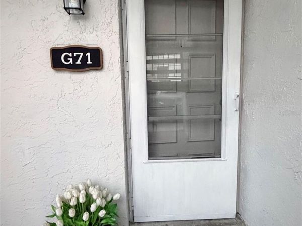 3815 N OAK DRIVE, Unit G71, TAMPA, FL 33611