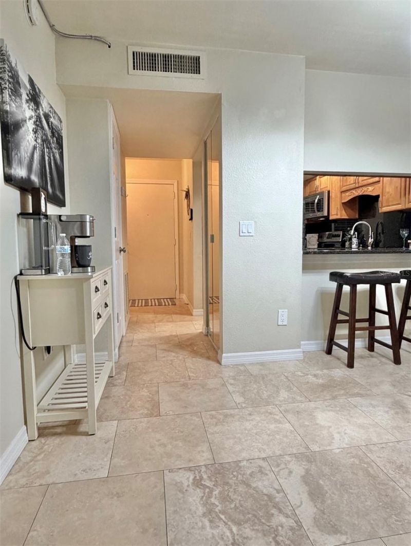 3815 N Oak Drive, Unit G71, Tampa, FL 33611 Photo