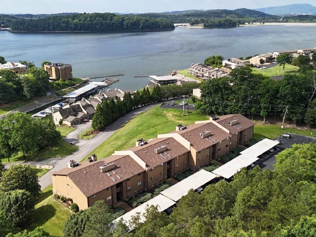 4319 Lakeshore Lane, Unit 307, Chattanooga, TN 37415 Main Photo