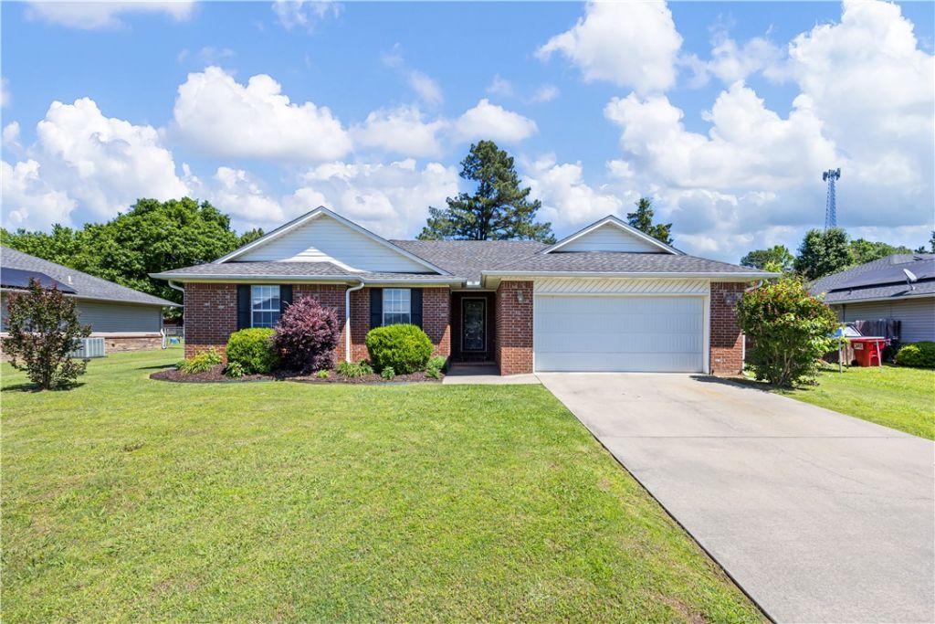 204 Willow Oak Drive , Dardanelle, AR 72834 Main Photo