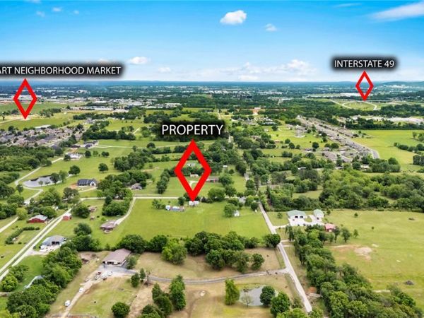 416 S Zion Street , Lowell, AR 72745