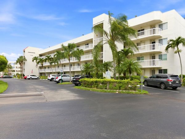 3146 Via Poinciana, Unit 407, Greenacres, FL 33467