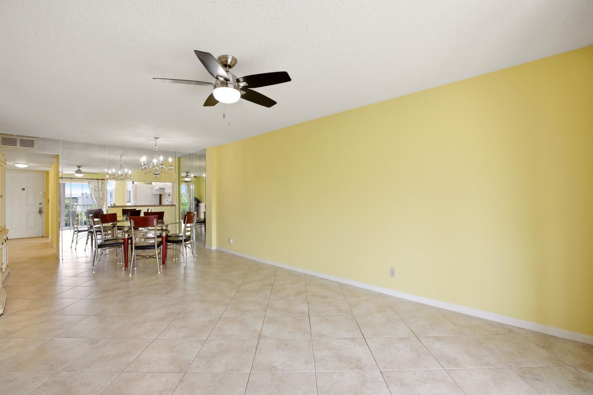 3146 Via Poinciana, Unit 407, Greenacres, FL 33467 Photo