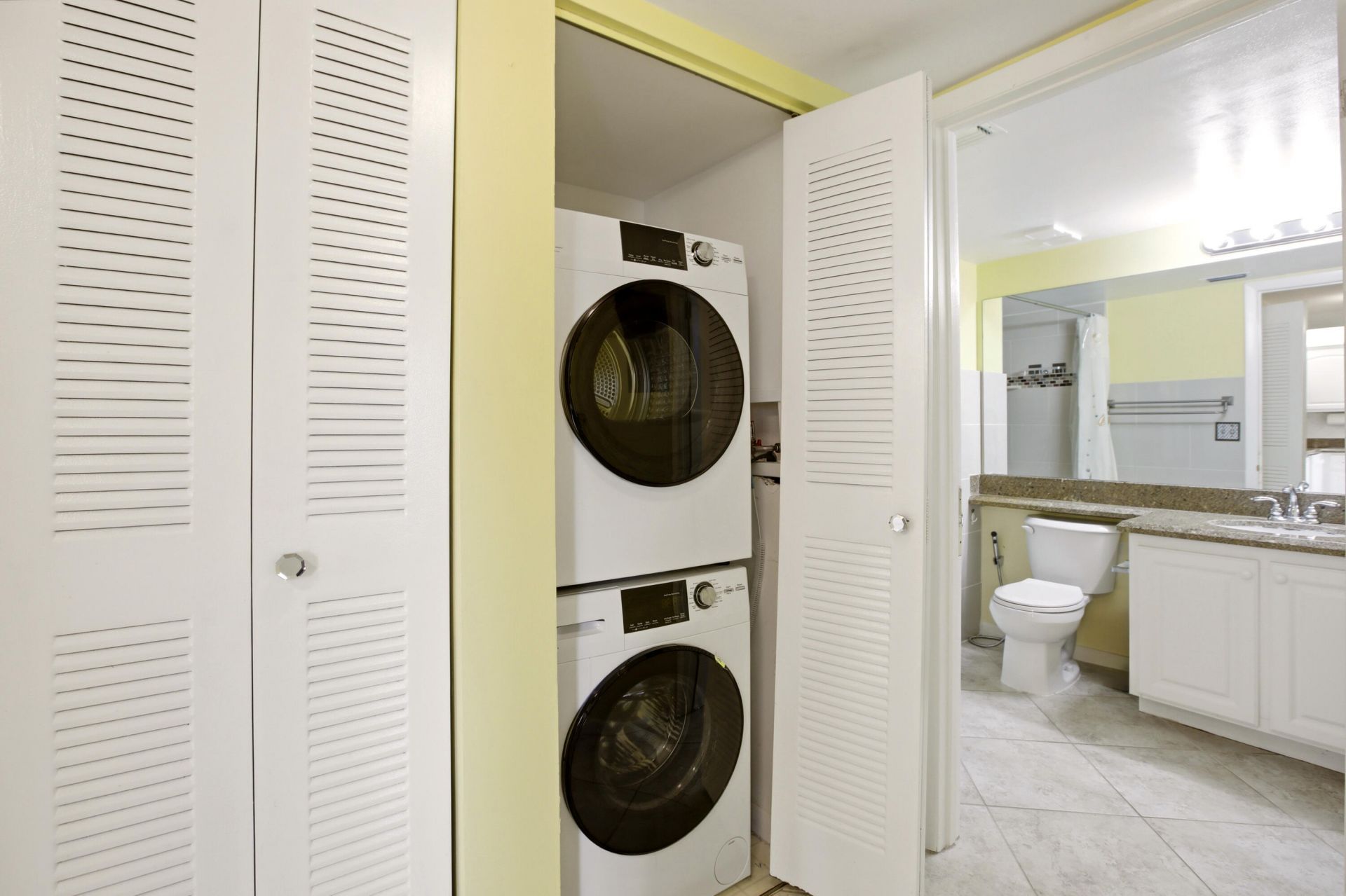 3146 Via Poinciana, Unit 407, Greenacres, FL 33467 Photo