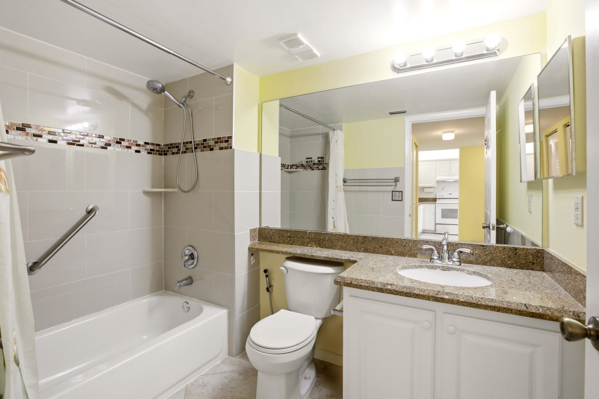 3146 Via Poinciana, Unit 407, Greenacres, FL 33467 Photo