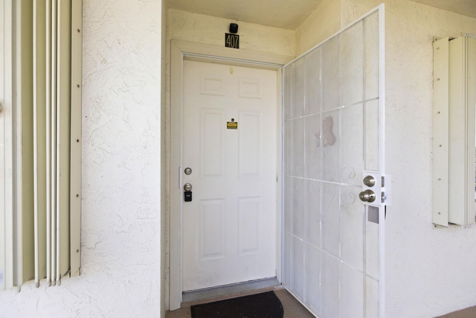 3146 Via Poinciana, Unit 407, Greenacres, FL 33467 Photo