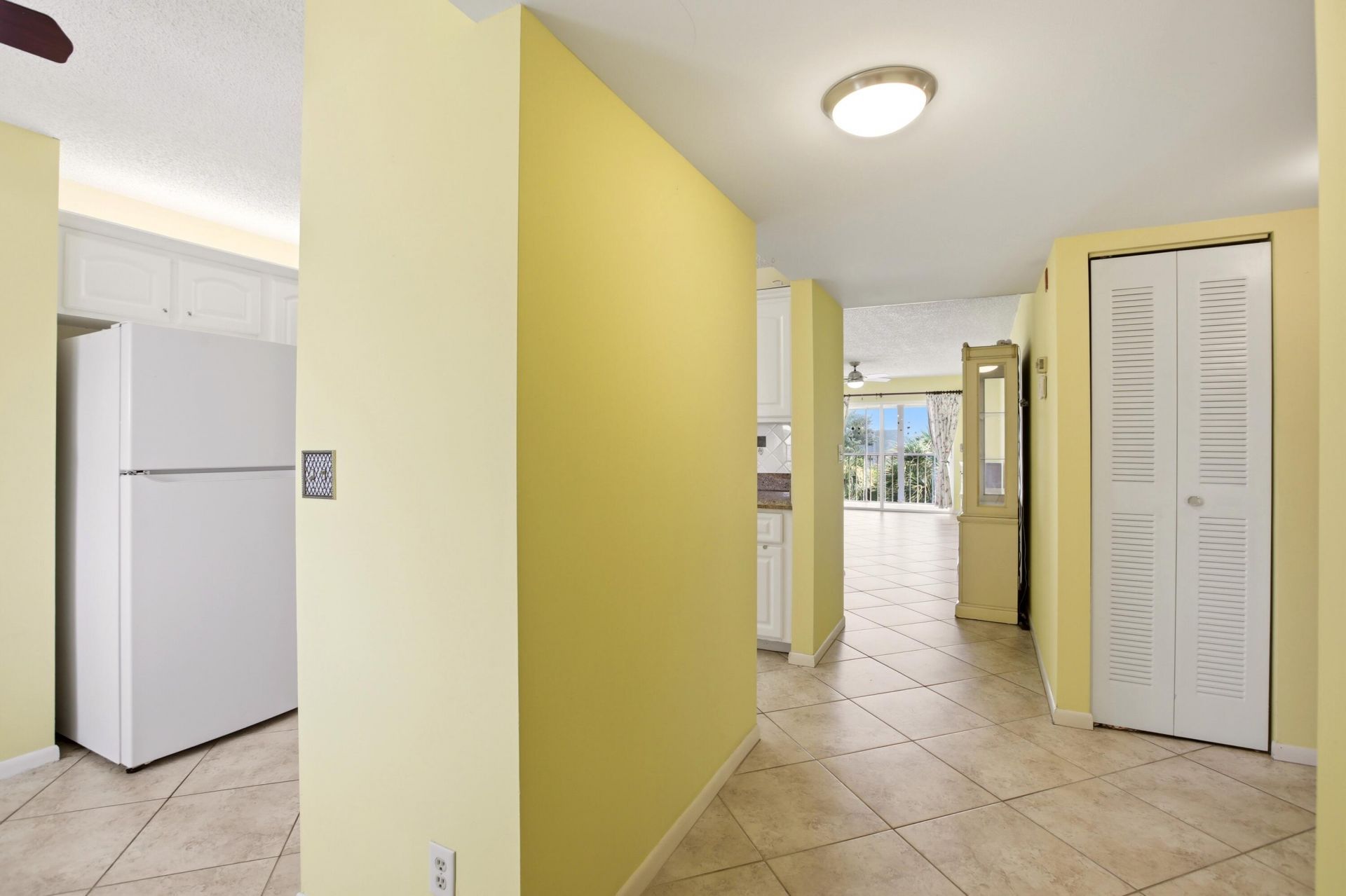 3146 Via Poinciana, Unit 407, Greenacres, FL 33467 Photo