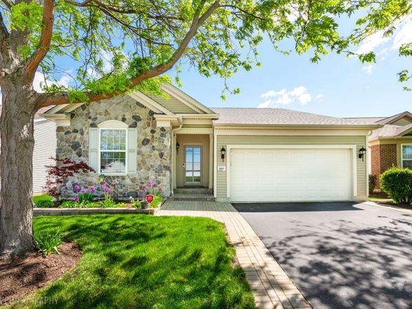 2661 Venetian Lane , Elgin, IL 60124