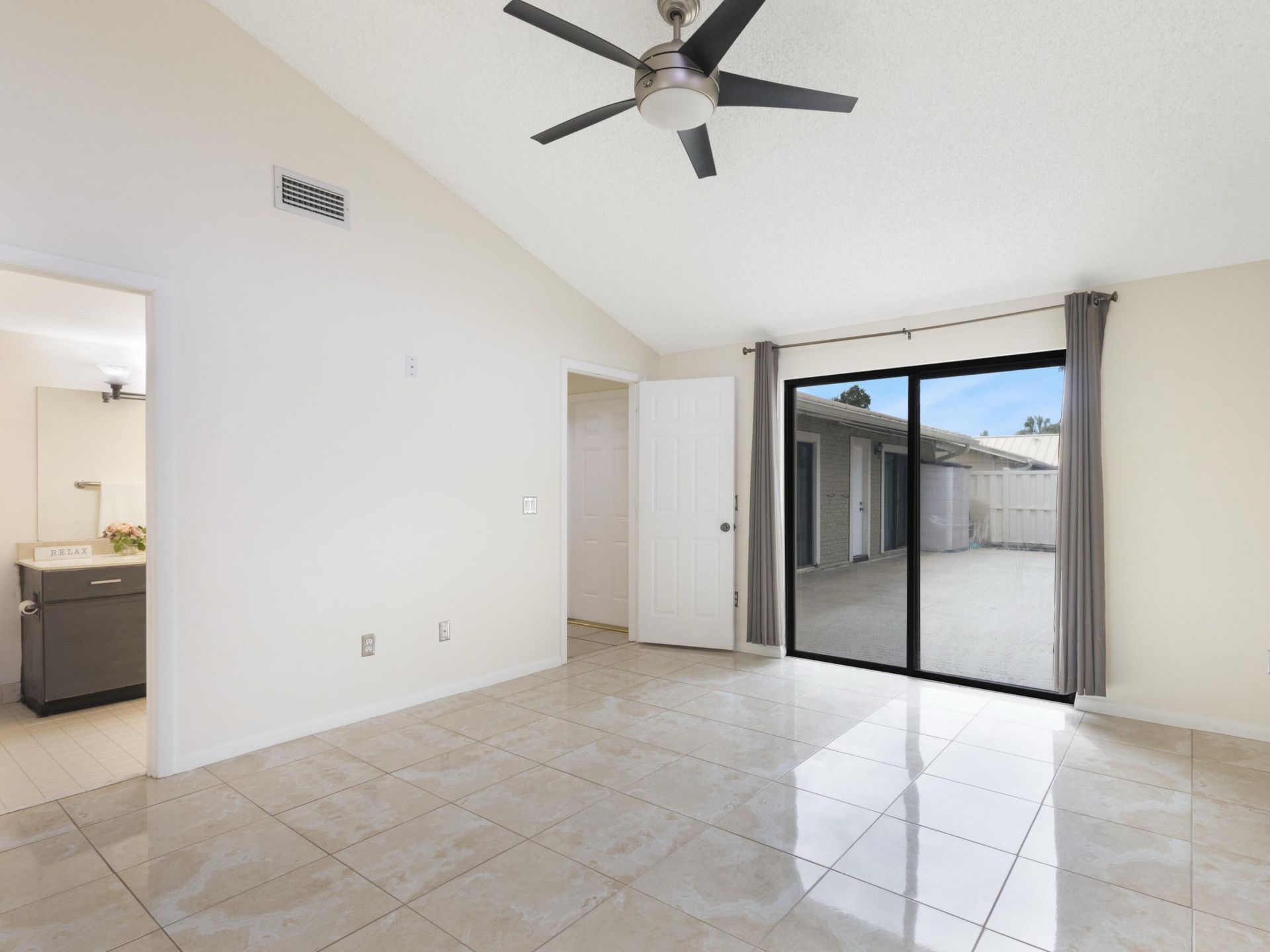 5933 Golden Eagle Circle, Palm Beach Gardens, FL 33418 Photo