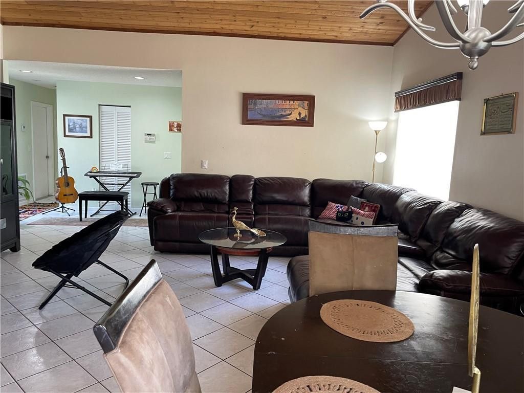 1231 SW 112th Avenue, Pembroke Pines, FL 33025 Photo