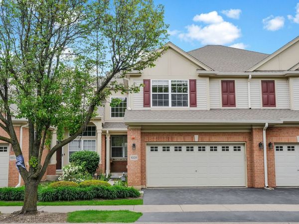 1028 Orchard Pond Court , Lake Zurich, IL 60047