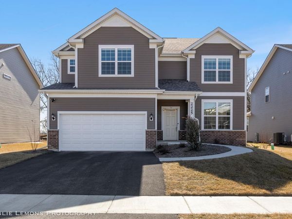 2225 Bent Grass Way , Bolingbrook, IL 60490