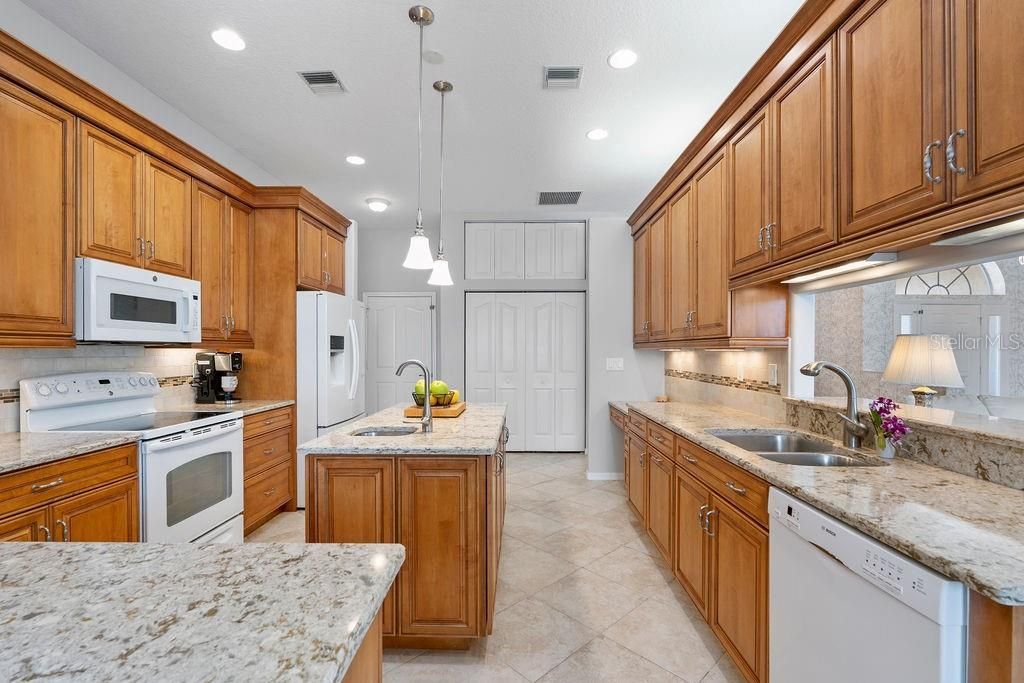 1543 Waterford Drive, Venice, FL 34292 Photo