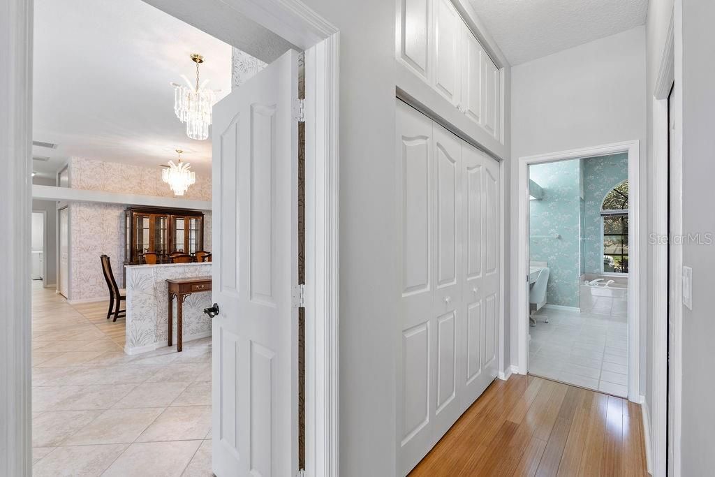 1543 Waterford Drive, Venice, FL 34292 Photo