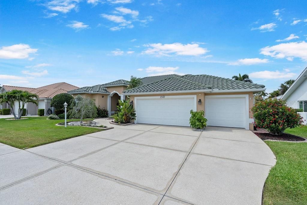 1543 Waterford Drive, Venice, FL 34292 Photo