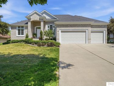 9014 Whispering Wind Road , Lincoln, NE 68512
