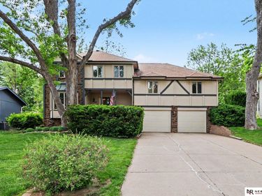 11436 Castelar Circle, Omaha, NE 68144