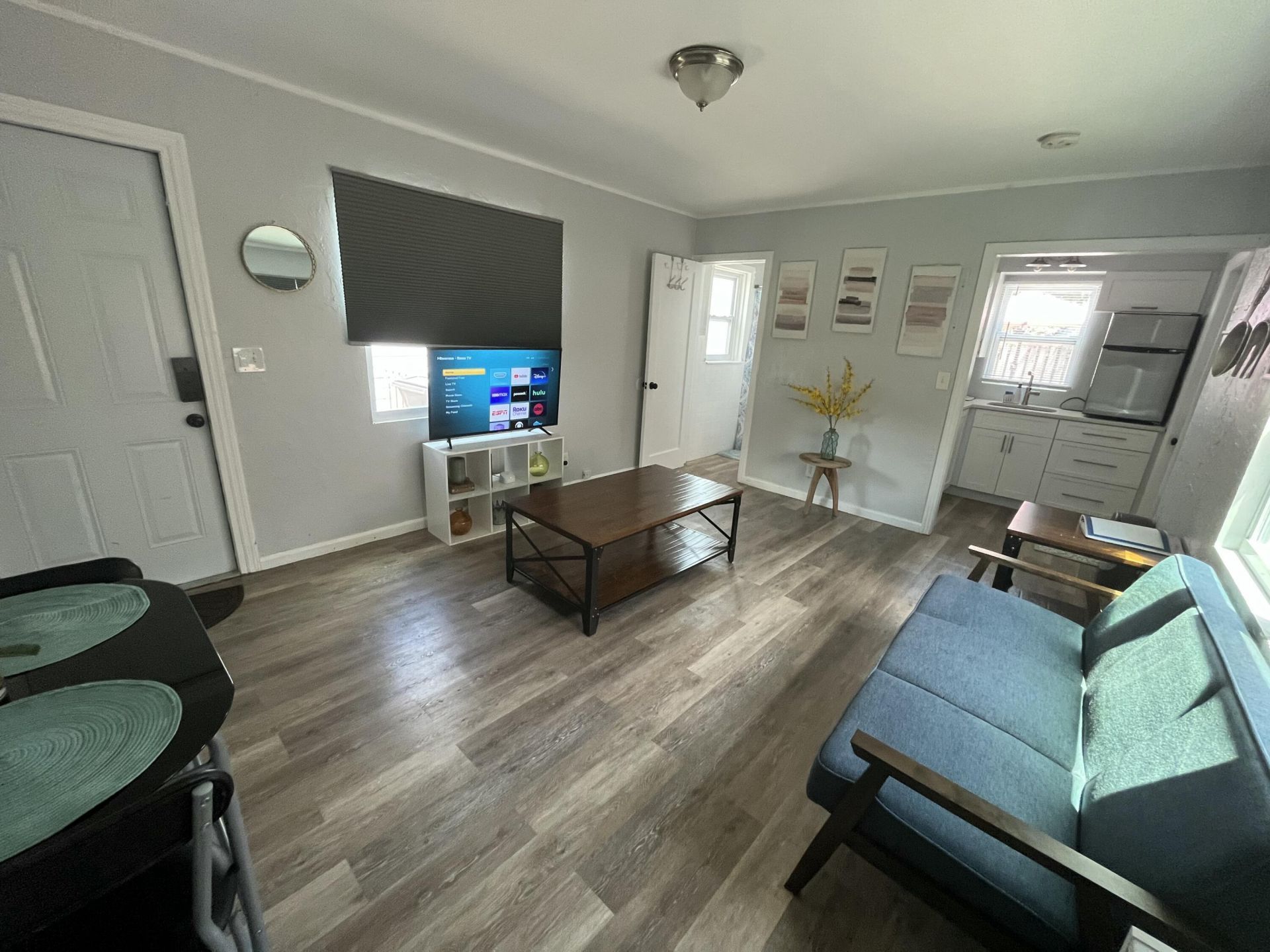 732 Highland Drive, West Palm Beach, FL 33405 Photo