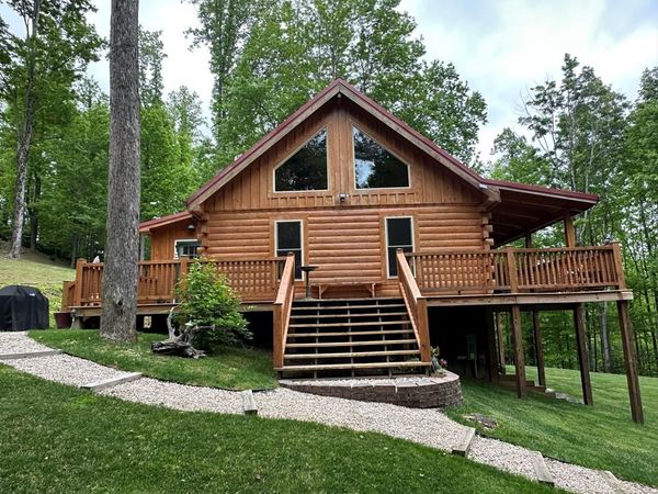 331 Riviera Road, MOUNT NEBO, WV 26679