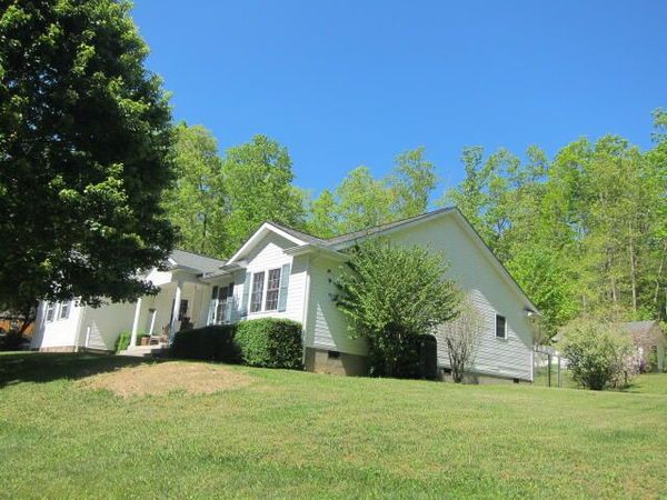 268 Cheyenne Ln, Crawley, WV 24931