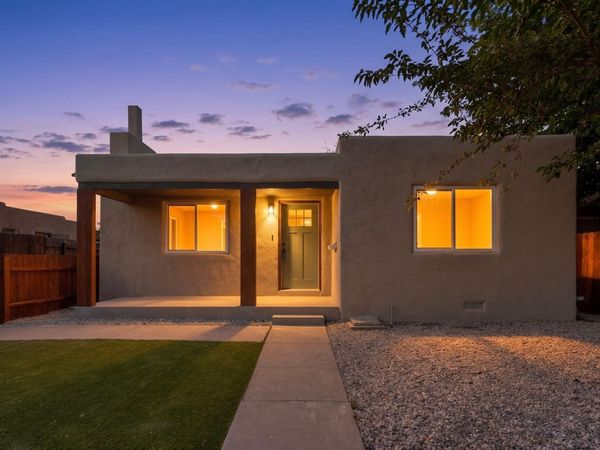 1109 Coal Avenue SW, Albuquerque, NM 87102