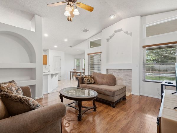 9423 E Travilla Drive NW, Albuquerque, NM 87114