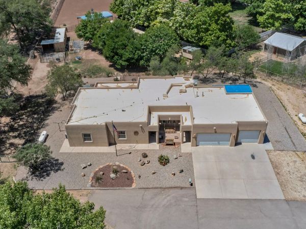 250 Phillips Road, Los Lunas, NM 87031