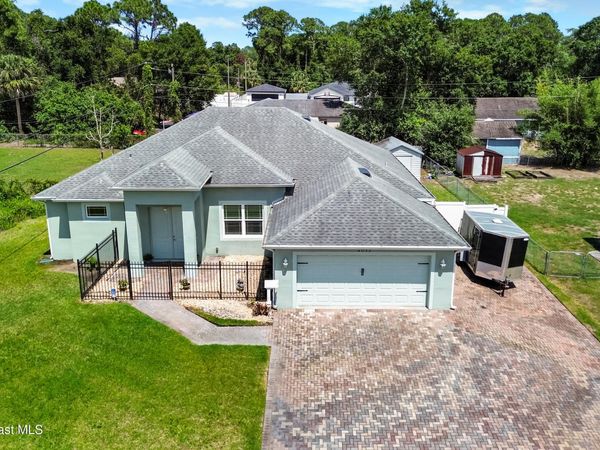 2811 Emerson Drive SE, Palm Bay, FL 32909