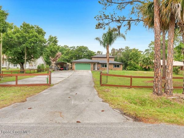 2590 New York Street , Melbourne, FL 32904