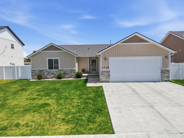 1738 Brock Dr, Pocatello, ID 83201