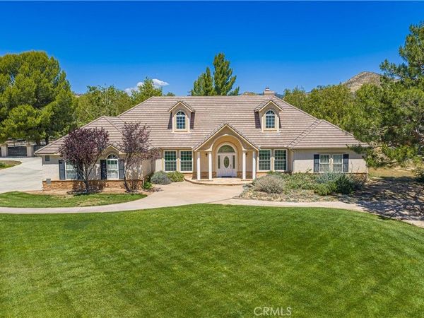 33202 Drill Road, Agua Dulce, CA 91390
