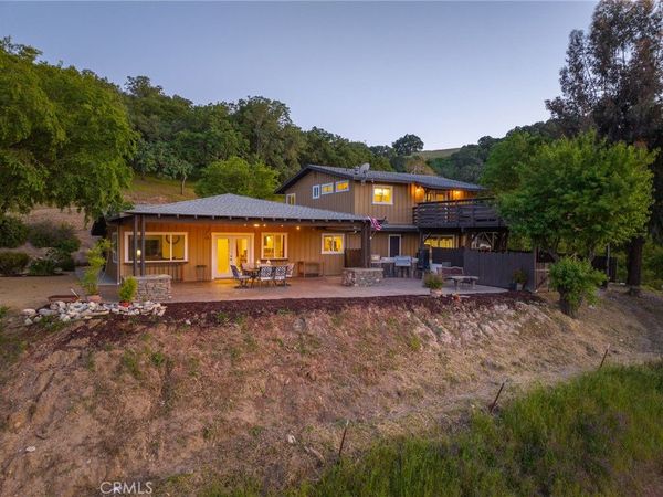 1745 Adelaida Road, Paso Robles, CA 93446