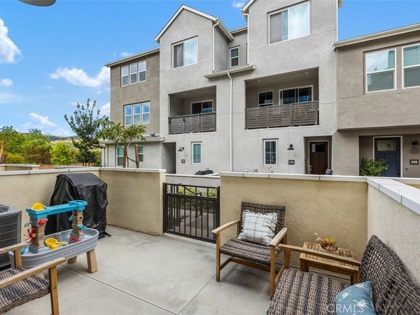 211 Equine Way, Rancho Mission Viejo, CA 92694