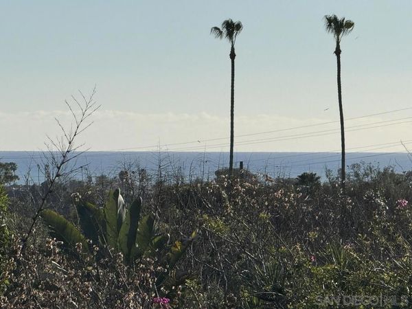 2850 Highland Dr., Carlsbad, CA 92008