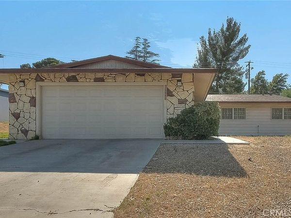 15800 Inyo, Victorville, CA 92395