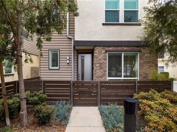 2138 Bella Court, Costa Mesa, CA 92627
