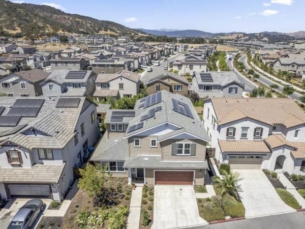 1237 Viognier Way, Gilroy, CA 95020