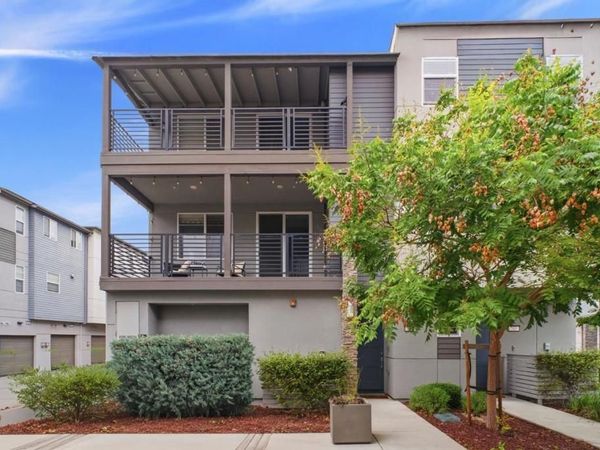 385 Line Street, Hayward, CA 94544