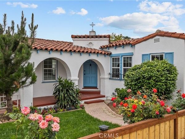 1045 N Alexandria, Los Angeles, CA 90029