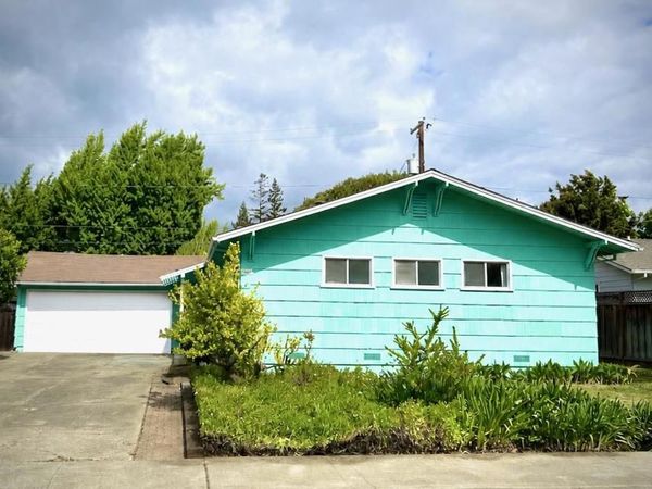 1647 Nilda Avenue, Mountain View, CA 94040