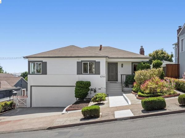 1711 Santa Clara St, Richmond, CA 94804