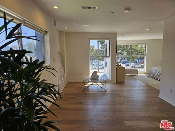 1617 Broadway, Unit B, Santa Monica, CA 90404