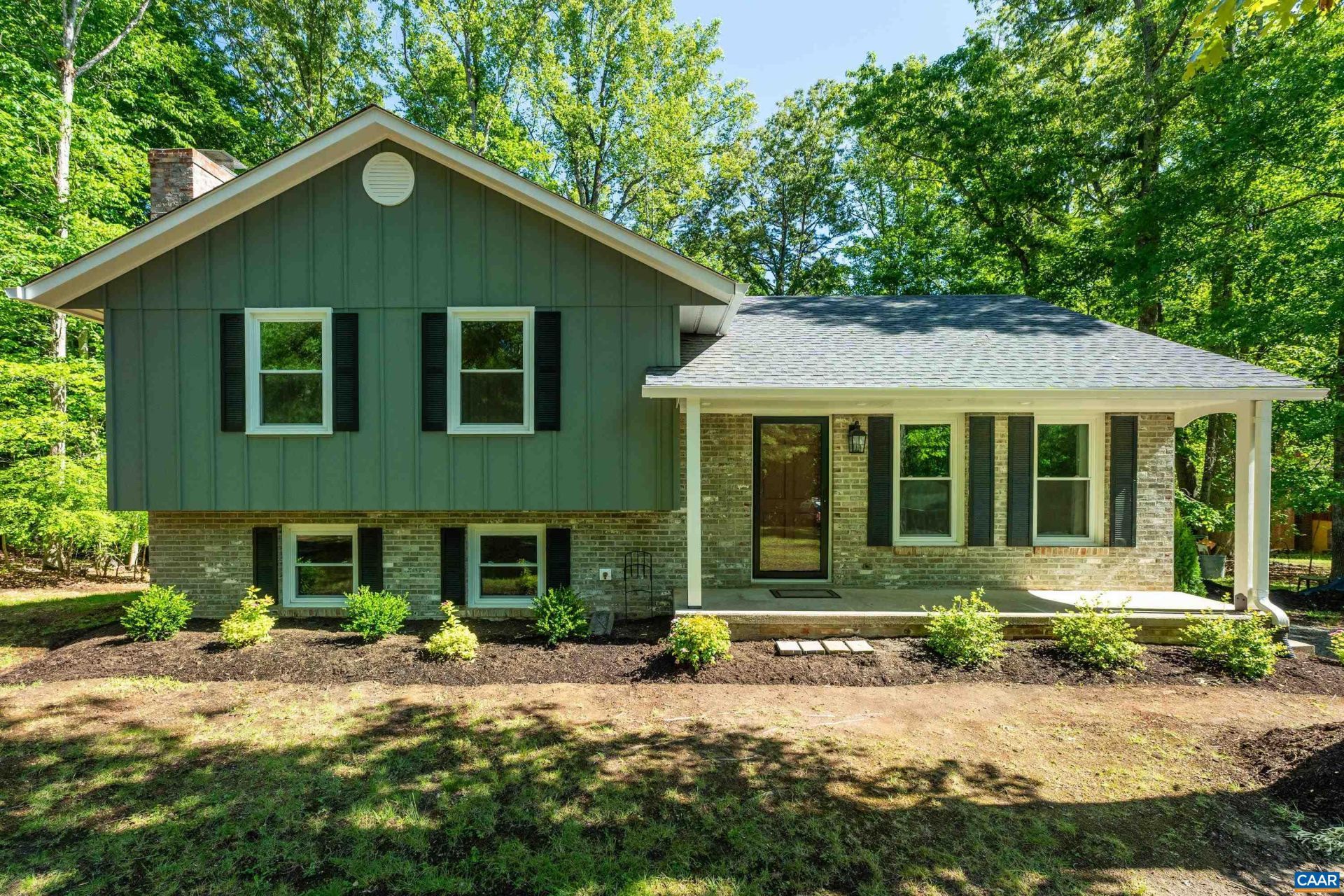 309 Crestfield Ct, Charlottesville, VA 22911 Main Photo