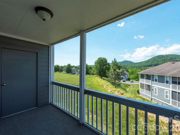 4805 Breakers Lane, Asheville, NC 28806